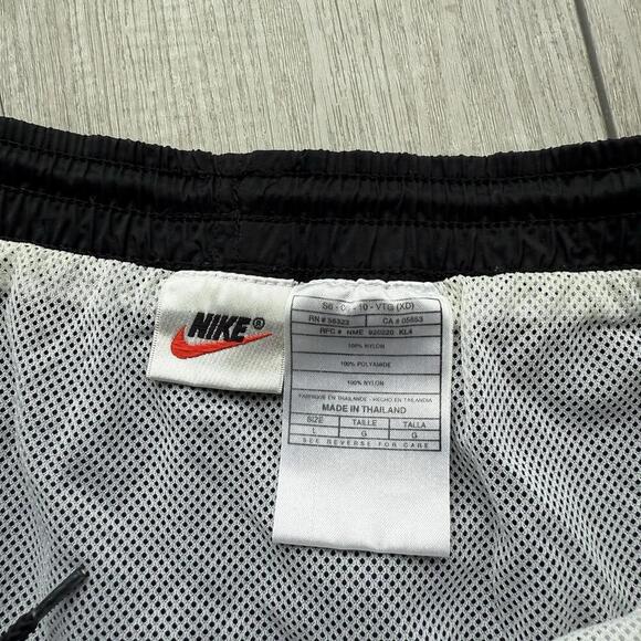 Vintage Nike Mesh-Lined Nylon Shorts Solo Swoosh Logo 90s Y2K 6” Mens Size L VTG - Picture 4 of 10